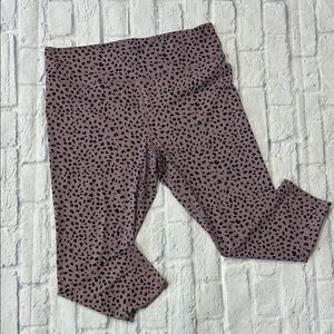ZYIA purple leopard print crop leggings